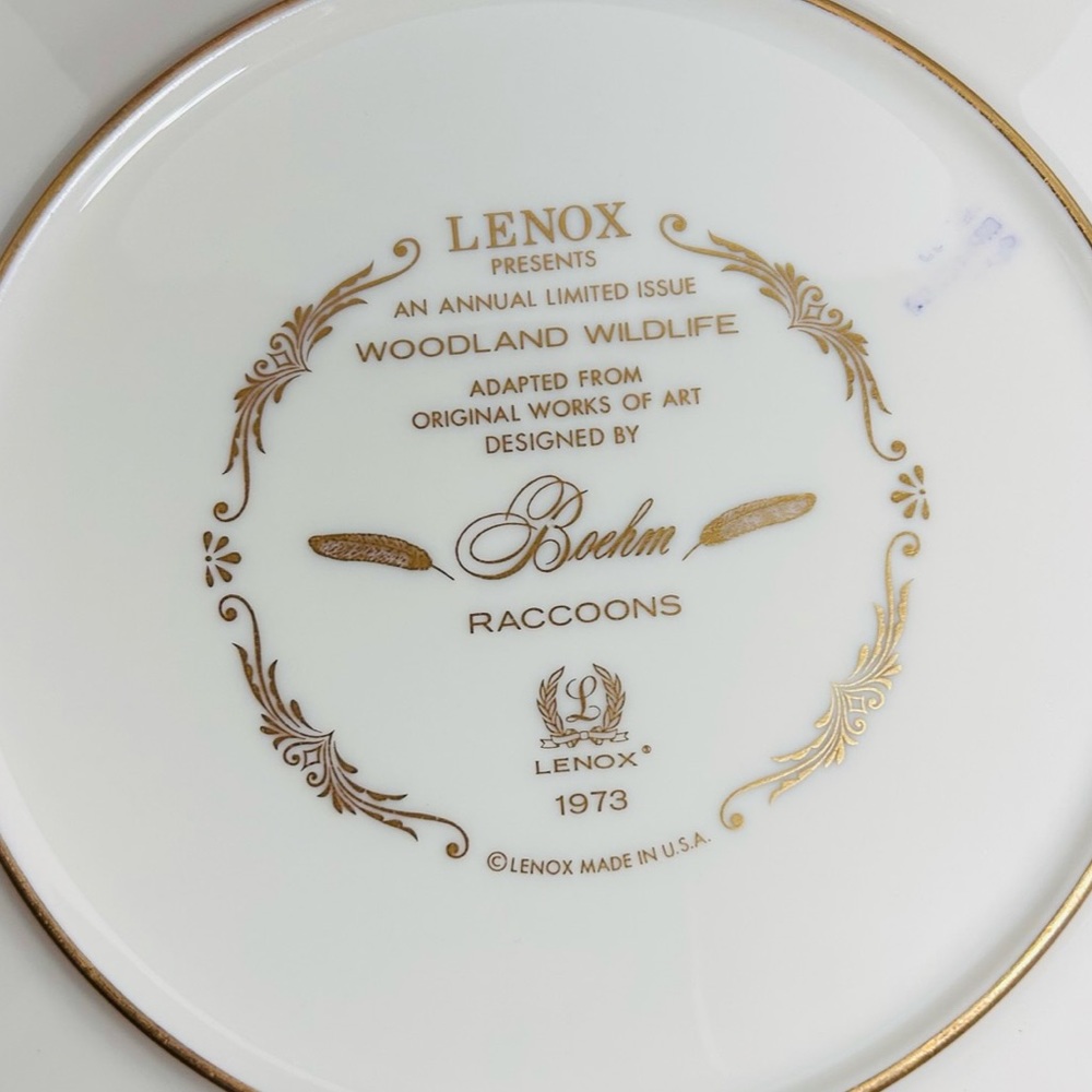 Lenox Limited Edition Woodland and Wildlife Raccoons 1973 Gold Collectors Plate - Picture 3 of 4
